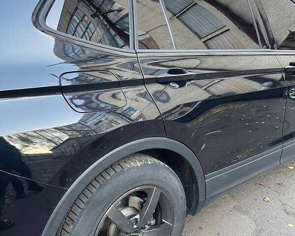 Черный Фольксваген Тигуан, объемом двигателя 1.98 л и пробегом 89 тыс. км за 18500 $, фото 39 на Automoto.ua