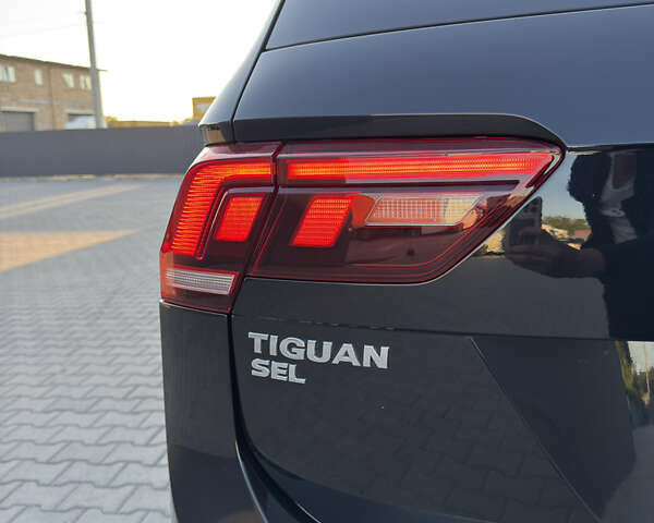 Черный Фольксваген Тигуан, объемом двигателя 2 л и пробегом 231 тыс. км за 16300 $, фото 10 на Automoto.ua