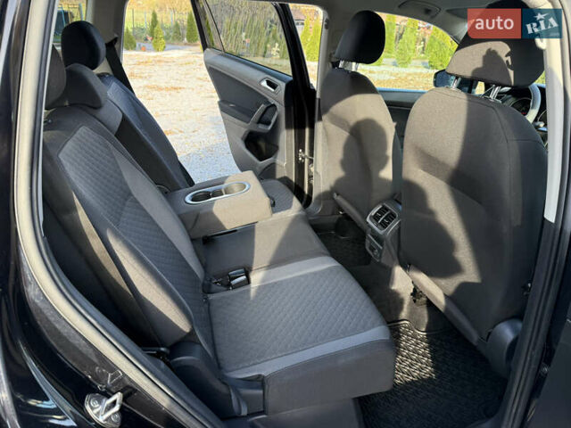 Черный Фольксваген Тигуан, объемом двигателя 2 л и пробегом 70 тыс. км за 16700 $, фото 13 на Automoto.ua