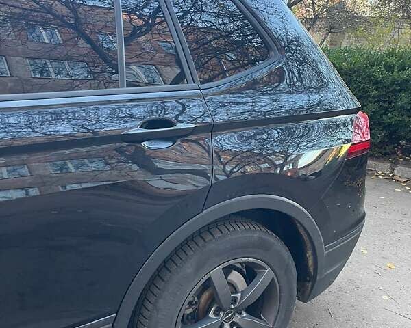 Черный Фольксваген Тигуан, объемом двигателя 1.98 л и пробегом 89 тыс. км за 18500 $, фото 43 на Automoto.ua