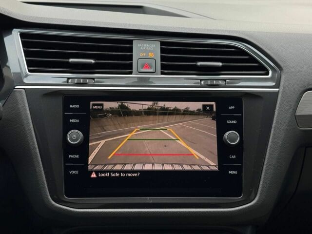 Чорний Фольксваген Тігуан, об'ємом двигуна 2 л та пробігом 117 тис. км за 19650 $, фото 14 на Automoto.ua