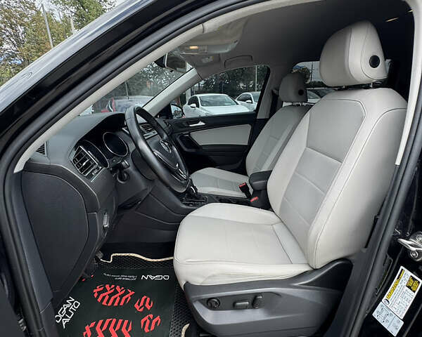 Черный Фольксваген Тигуан, объемом двигателя 1.98 л и пробегом 86 тыс. км за 18800 $, фото 5 на Automoto.ua