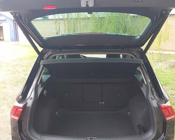 Черный Фольксваген Тигуан, объемом двигателя 1.98 л и пробегом 203 тыс. км за 23500 $, фото 10 на Automoto.ua