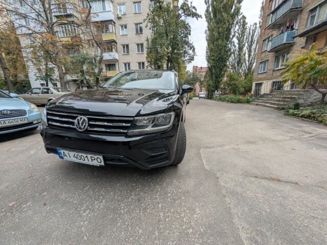 Черный Фольксваген Тигуан, объемом двигателя 2 л и пробегом 53 тыс. км за 20000 $, фото 2 на Automoto.ua