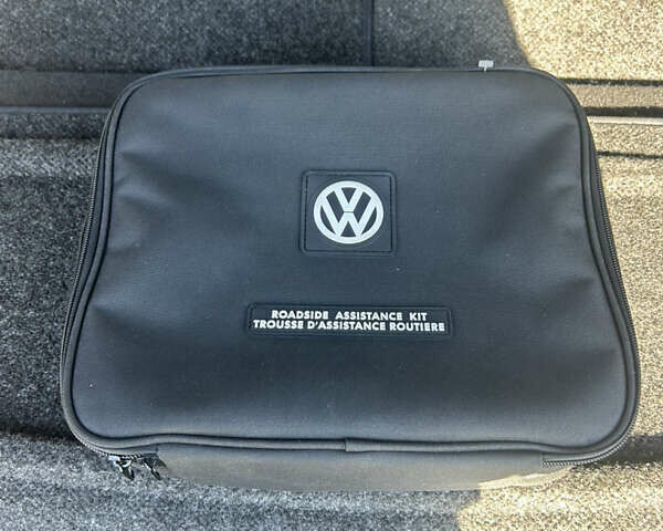 Чорний Фольксваген Тігуан, об'ємом двигуна 2 л та пробігом 76 тис. км за 18900 $, фото 10 на Automoto.ua