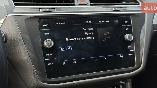 Чорний Фольксваген Тігуан, об'ємом двигуна 1.98 л та пробігом 314 тис. км за 15200 $, фото 39 на Automoto.ua