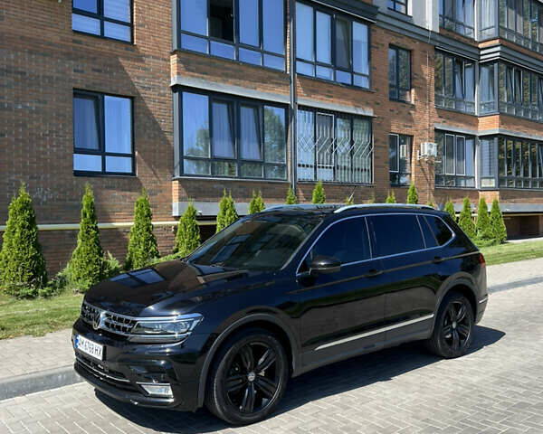 Черный Фольксваген Тигуан, объемом двигателя 1.98 л и пробегом 99 тыс. км за 20300 $, фото 2 на Automoto.ua