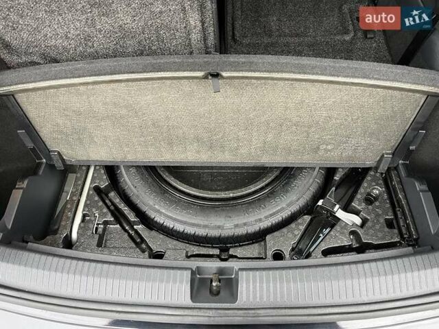 Чорний Фольксваген Тігуан, об'ємом двигуна 2 л та пробігом 124 тис. км за 19500 $, фото 49 на Automoto.ua