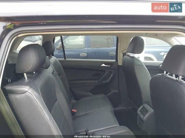 Чорний Фольксваген Тігуан, об'ємом двигуна 2 л та пробігом 187 тис. км за 16000 $, фото 11 на Automoto.ua