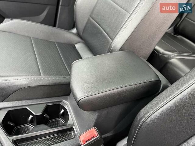 Чорний Фольксваген Тігуан, об'ємом двигуна 2 л та пробігом 124 тис. км за 19500 $, фото 41 на Automoto.ua