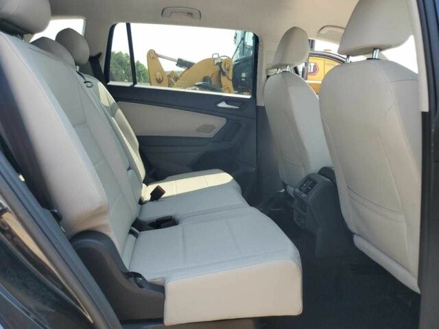 Черный Фольксваген Тигуан, объемом двигателя 2 л и пробегом 74 тыс. км за 3500 $, фото 10 на Automoto.ua