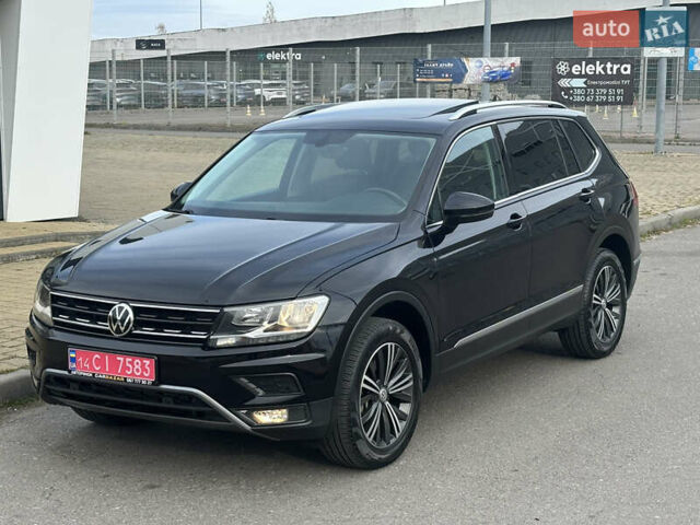 Черный Фольксваген Тигуан, объемом двигателя 2 л и пробегом 43 тыс. км за 19650 $, фото 2 на Automoto.ua