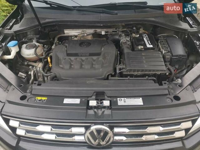 Черный Фольксваген Тигуан, объемом двигателя 2 л и пробегом 87 тыс. км за 20300 $, фото 14 на Automoto.ua