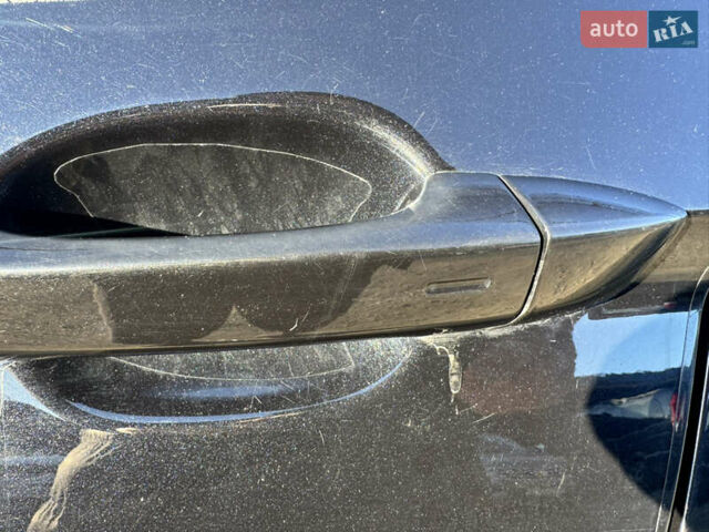 Черный Фольксваген Тигуан, объемом двигателя 2 л и пробегом 133 тыс. км за 11900 $, фото 16 на Automoto.ua