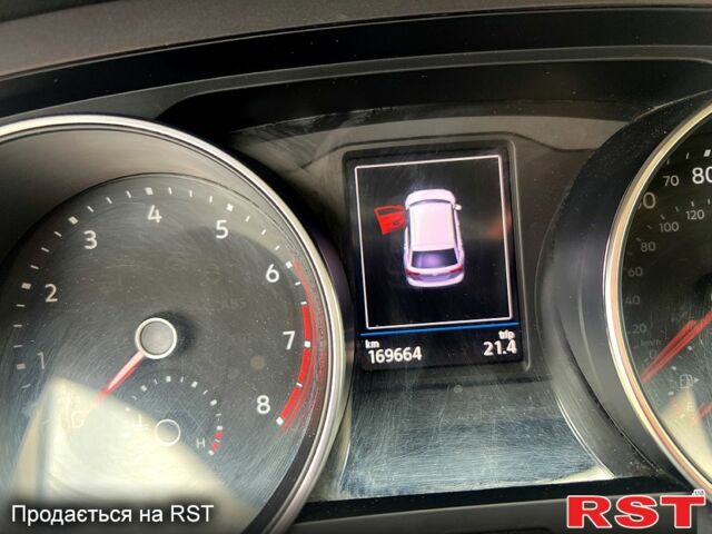 Черный Фольксваген Тигуан, объемом двигателя 2 л и пробегом 170 тыс. км за 21500 $, фото 8 на Automoto.ua