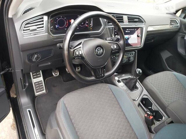 Черный Фольксваген Тигуан, объемом двигателя 1.98 л и пробегом 203 тыс. км за 23500 $, фото 12 на Automoto.ua