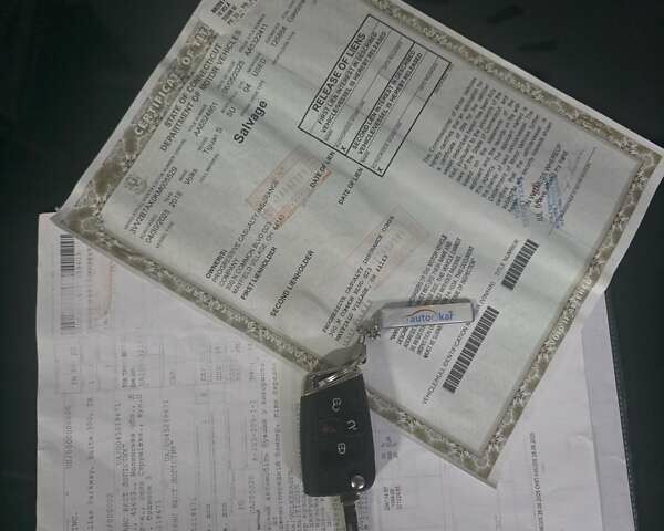 Чорний Фольксваген Тігуан, об'ємом двигуна 2 л та пробігом 200 тис. км за 15900 $, фото 52 на Automoto.ua