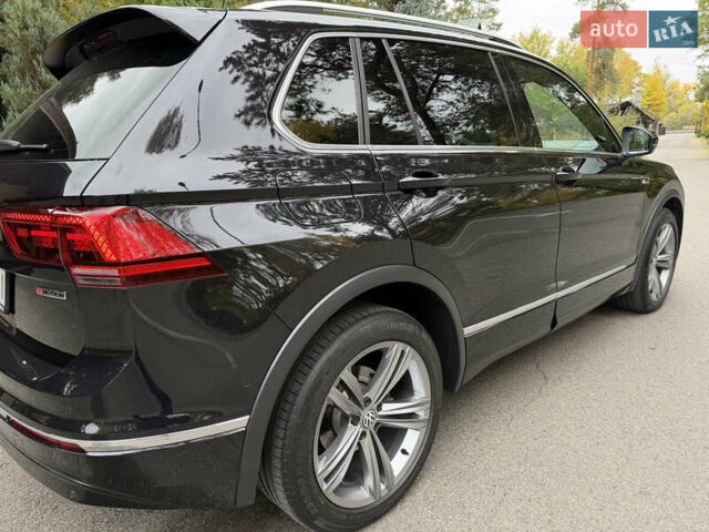 Фольксваген Тигуан 2019 в Киеве на Automoto.ua Черный Фольксваген Тигуан, объемом двигателя 2 л и пробегом 120 тыс. км за 32799 $, фото 17 на Automoto.ua