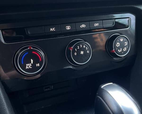 Черный Фольксваген Тигуан, объемом двигателя 1.98 л и пробегом 89 тыс. км за 18500 $, фото 56 на Automoto.ua