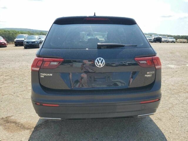 Черный Фольксваген Тигуан, объемом двигателя 2 л и пробегом 74 тыс. км за 3500 $, фото 5 на Automoto.ua