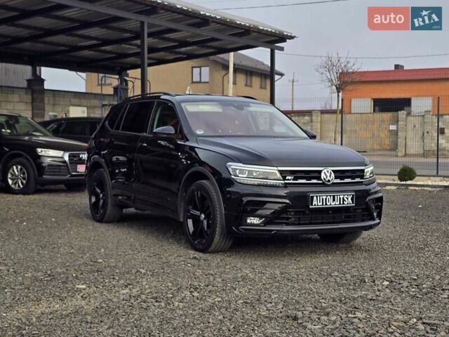 Черный Фольксваген Тигуан, объемом двигателя 2 л и пробегом 199 тыс. км за 31000 $, фото 3 на Automoto.ua
