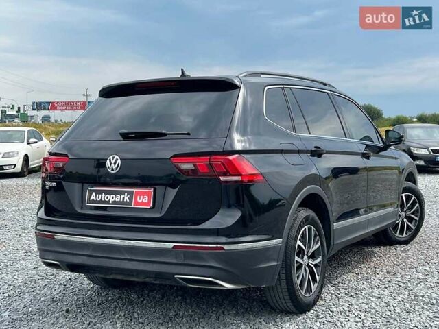 Черный Фольксваген Тигуан, объемом двигателя 2 л и пробегом 168 тыс. км за 17440 $, фото 4 на Automoto.ua