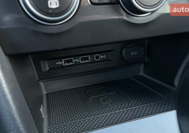 Черный Фольксваген Тигуан, объемом двигателя 2 л и пробегом 170 тыс. км за 18799 $, фото 90 на Automoto.ua