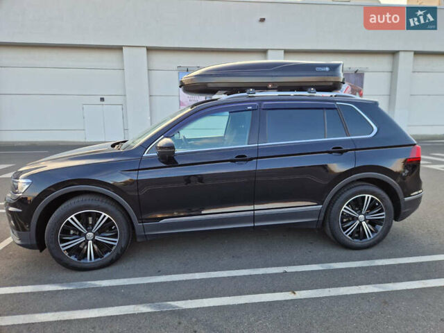 Черный Фольксваген Тигуан, объемом двигателя 1.97 л и пробегом 85 тыс. км за 28800 $, фото 33 на Automoto.ua