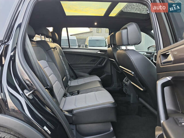 Черный Фольксваген Тигуан, объемом двигателя 2 л и пробегом 177 тыс. км за 32999 $, фото 65 на Automoto.ua