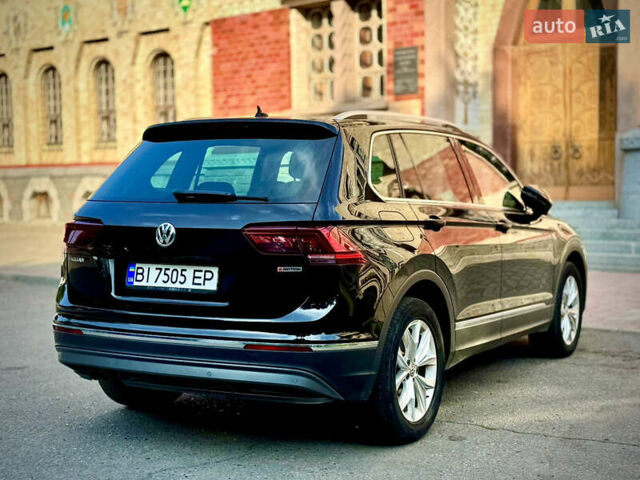 Чорний Фольксваген Тігуан, об'ємом двигуна 1.97 л та пробігом 70 тис. км за 31500 $, фото 8 на Automoto.ua