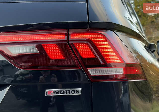 Черный Фольксваген Тигуан, объемом двигателя 2 л и пробегом 170 тыс. км за 18799 $, фото 37 на Automoto.ua