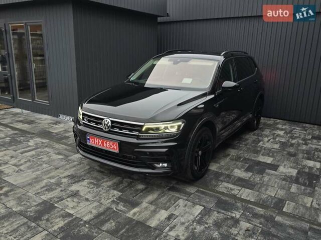 Черный Фольксваген Тигуан, объемом двигателя 2 л и пробегом 199 тыс. км за 31000 $, фото 40 на Automoto.ua