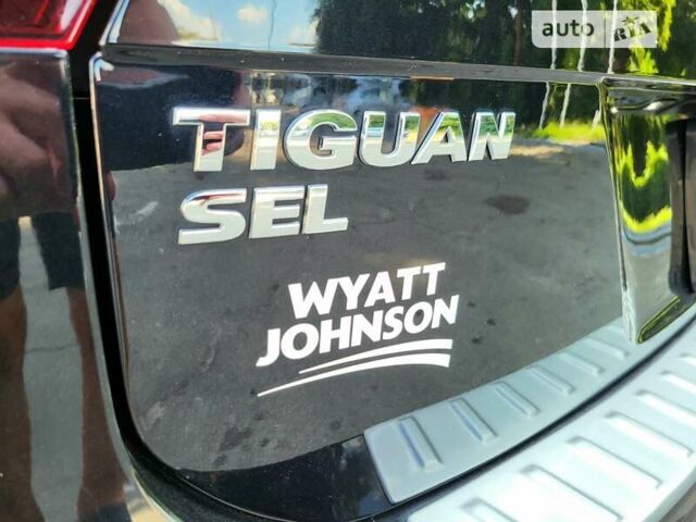 Чорний Фольксваген Тігуан, об'ємом двигуна 1.98 л та пробігом 61 тис. км за 30900 $, фото 13 на Automoto.ua