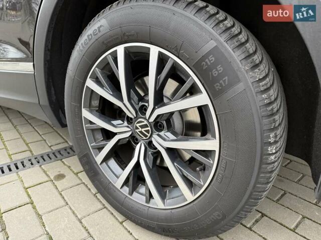 Чорний Фольксваген Тігуан, об'ємом двигуна 2 л та пробігом 228 тис. км за 26900 $, фото 6 на Automoto.ua