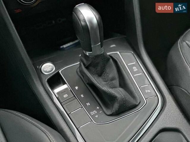 Черный Фольксваген Тигуан, объемом двигателя 2 л и пробегом 81 тыс. км за 19990 $, фото 23 на Automoto.ua