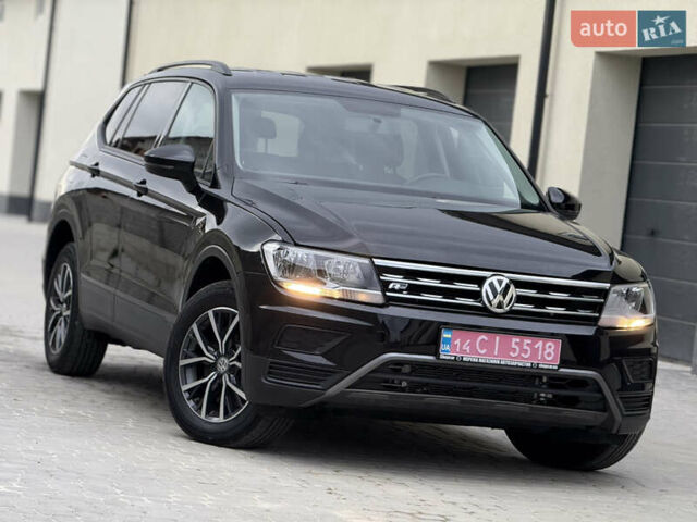 Черный Фольксваген Тигуан, объемом двигателя 1.98 л и пробегом 70 тыс. км за 17900 $, фото 2 на Automoto.ua