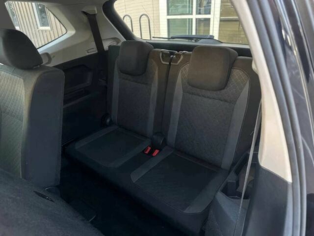 Чорний Фольксваген Тігуан, об'ємом двигуна 2 л та пробігом 44 тис. км за 15500 $, фото 10 на Automoto.ua