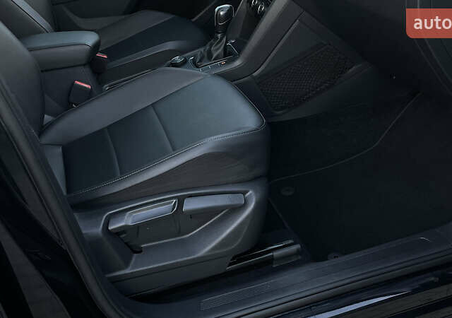 Черный Фольксваген Тигуан, объемом двигателя 2 л и пробегом 170 тыс. км за 18799 $, фото 77 на Automoto.ua