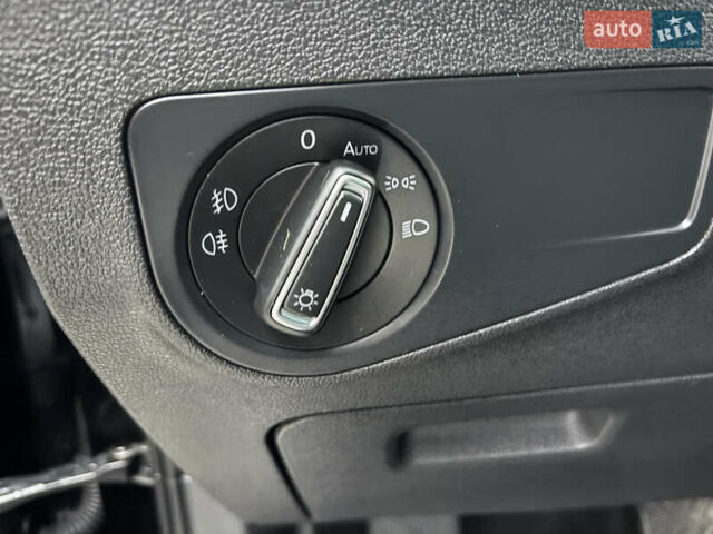 Черный Фольксваген Тигуан, объемом двигателя 2 л и пробегом 227 тыс. км за 24100 $, фото 30 на Automoto.ua