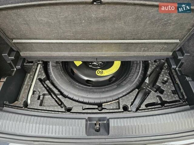 Черный Фольксваген Тигуан, объемом двигателя 2 л и пробегом 106 тыс. км за 18999 $, фото 12 на Automoto.ua