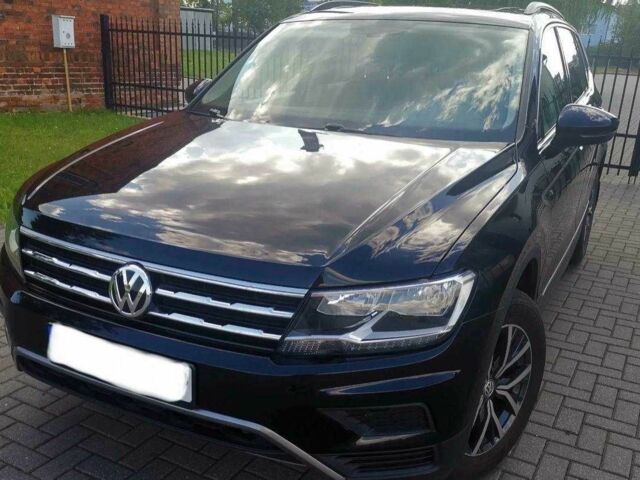 Черный Фольксваген Тигуан, объемом двигателя 2 л и пробегом 46 тыс. км за 17790 $, фото 3 на Automoto.ua