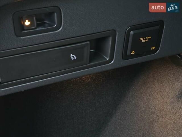 Черный Фольксваген Тигуан, объемом двигателя 2 л и пробегом 199 тыс. км за 31000 $, фото 115 на Automoto.ua