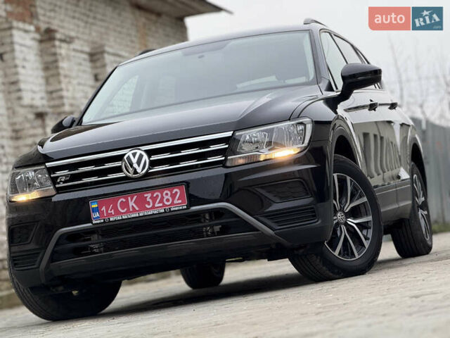 Черный Фольксваген Тигуан, объемом двигателя 1.98 л и пробегом 70 тыс. км за 17400 $, фото 5 на Automoto.ua