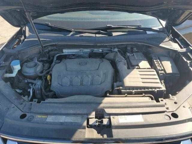 Черный Фольксваген Тигуан, объемом двигателя 2 л и пробегом 64 тыс. км за 4000 $, фото 11 на Automoto.ua