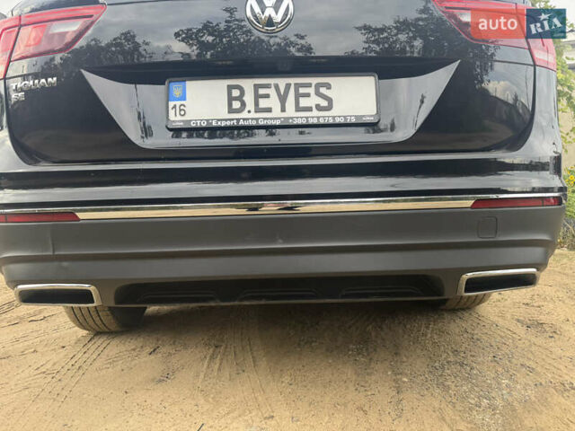 Чорний Фольксваген Тігуан, об'ємом двигуна 1.98 л та пробігом 60 тис. км за 23500 $, фото 5 на Automoto.ua