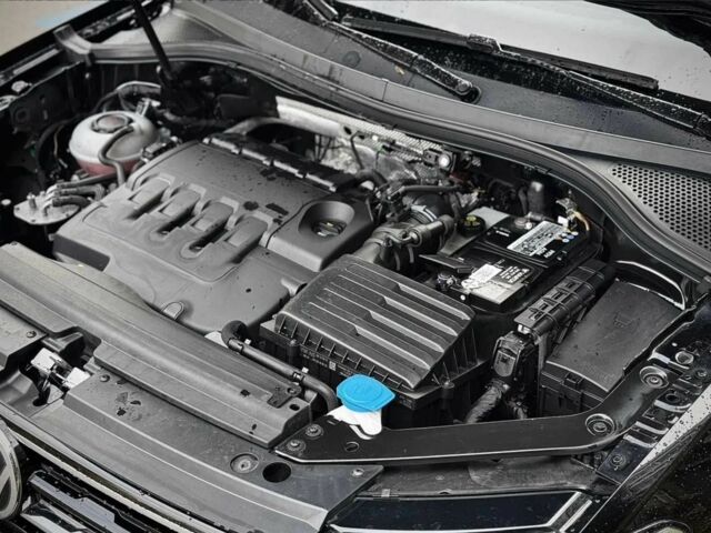 Чорний Фольксваген Тігуан, об'ємом двигуна 2 л та пробігом 134 тис. км за 22000 $, фото 15 на Automoto.ua