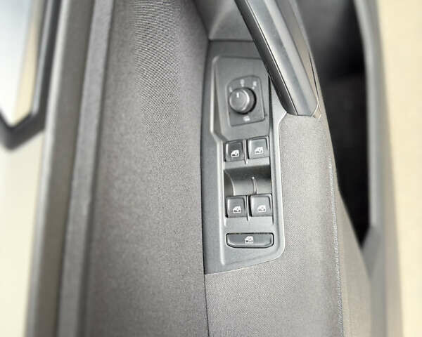 Черный Фольксваген Тигуан, объемом двигателя 1.97 л и пробегом 61 тыс. км за 26999 $, фото 13 на Automoto.ua