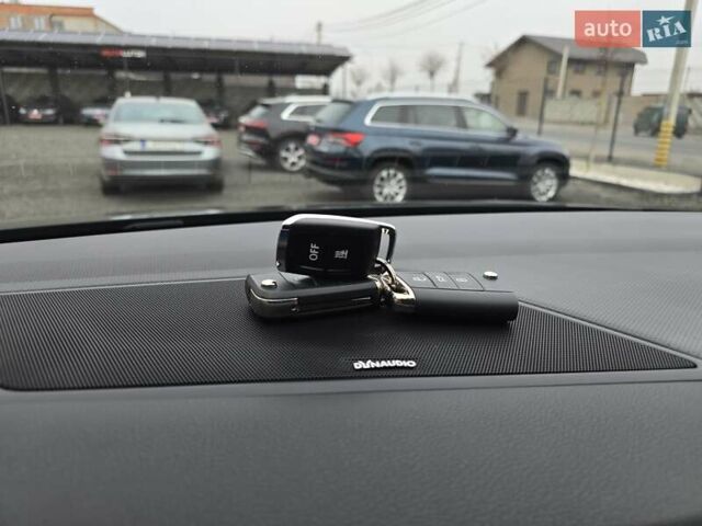 Черный Фольксваген Тигуан, объемом двигателя 2 л и пробегом 199 тыс. км за 31000 $, фото 81 на Automoto.ua