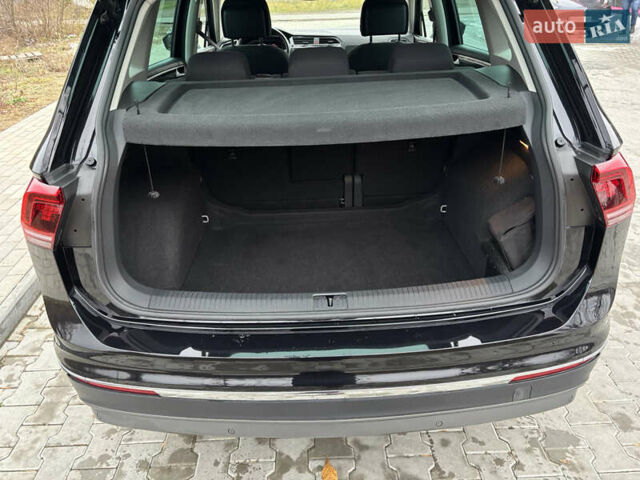 Черный Фольксваген Тигуан, объемом двигателя 2 л и пробегом 227 тыс. км за 24100 $, фото 9 на Automoto.ua