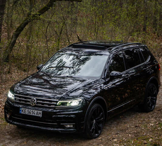 Чорний Фольксваген Тігуан, об'ємом двигуна 2 л та пробігом 53 тис. км за 21900 $, фото 11 на Automoto.ua